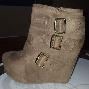 Women's wedges